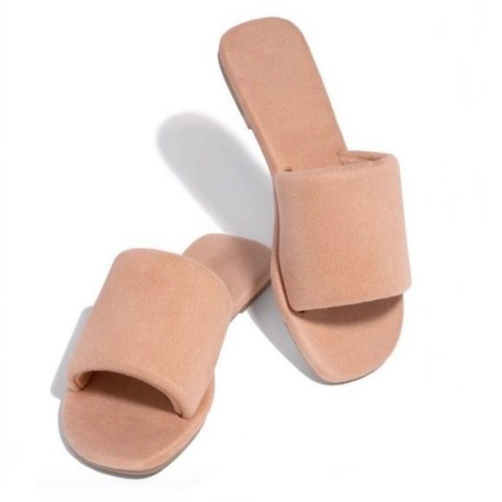 !! NEW !! Super Soft Slide Sandals in Blush - Picture 7 of 10